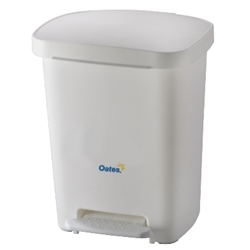 This is an image of 30L White Pedal Bin with easy to use foot pedal. Hygienic no touch design from ABL Distribution Pty Ltd